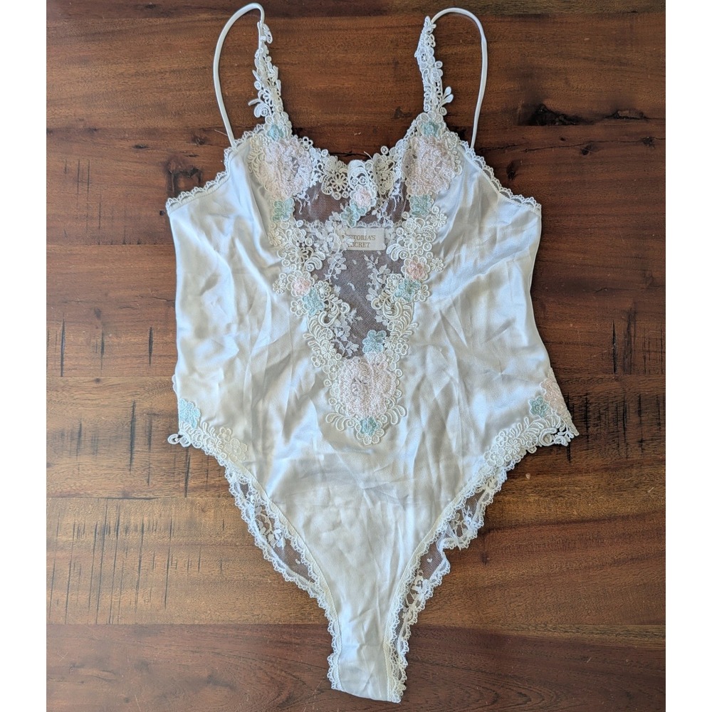 Vtg Victoria's Secret Bodysuit White Satin Lace Pastel Floral Bridal Coquette M